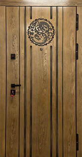 Квартирная стальная дверь МДФ с фрезеровкой по эскизу клиента Квартирная стальная дверь МДФ с фрезеровкой по эскизу клиента